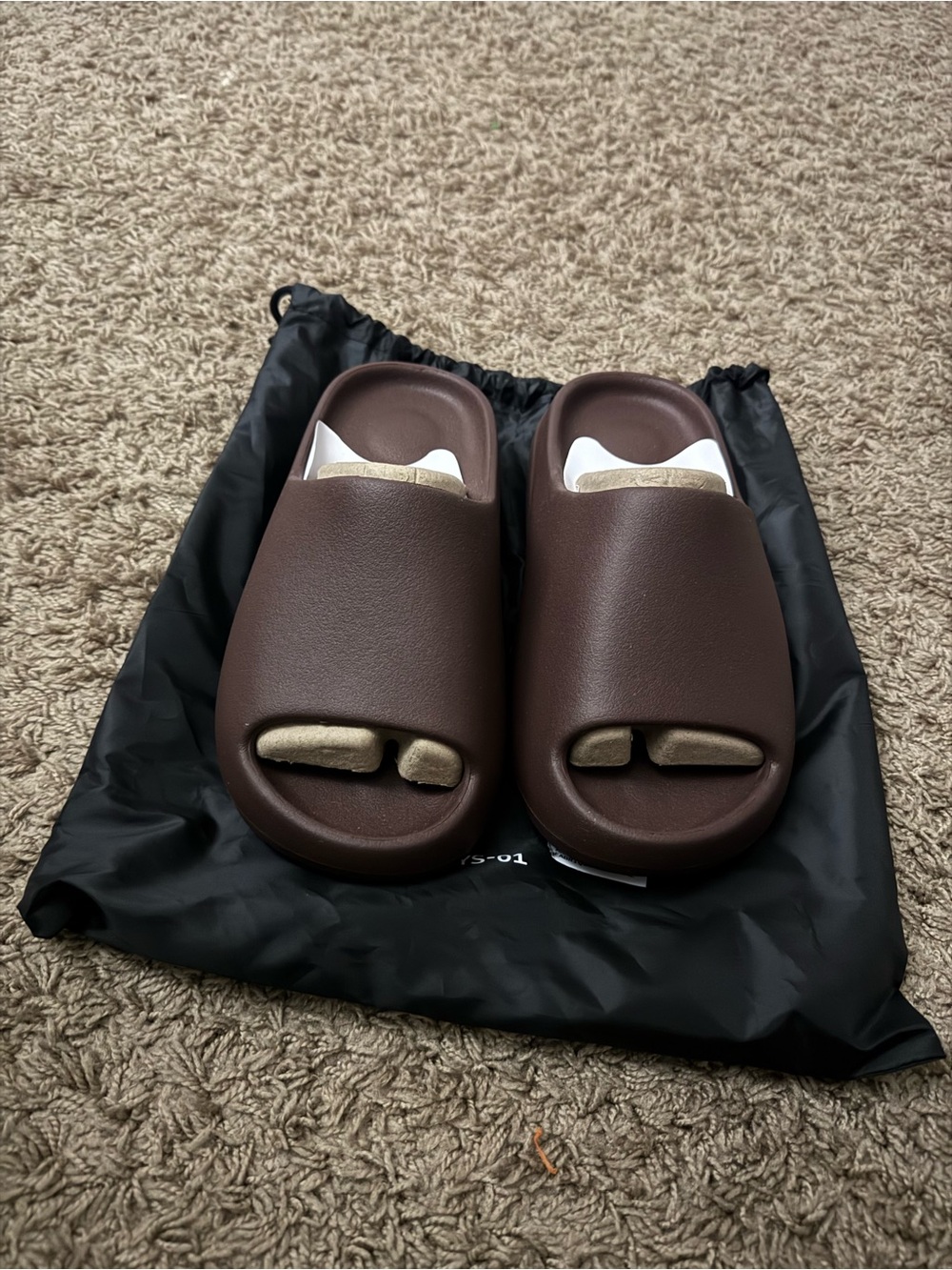 Men's Fudge Yeezy Slides BRAND NEW